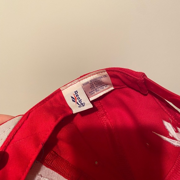 90’s Vintage Reebok Wisconsin Badgers SnapBack - Picture 3 of 5